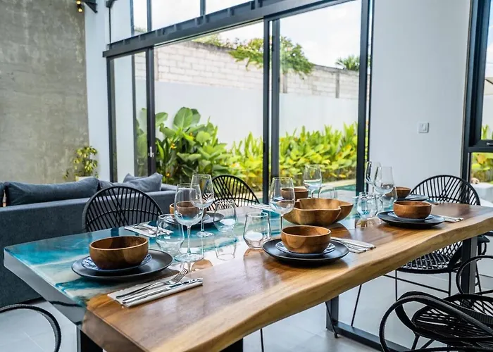 Ferienhaus White Light 3br Pool With Rooftop By Bali Bliss