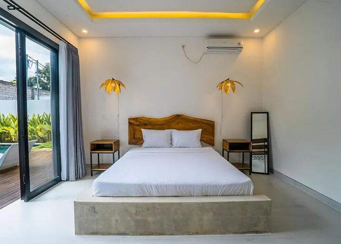 White Light 3br Pool With Rooftop By Bali Bliss