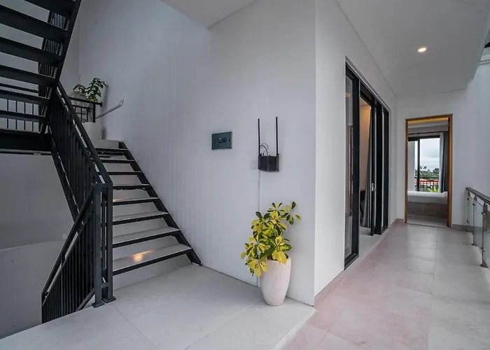 White Light 3br Pool With Rooftop By Bali Bliss