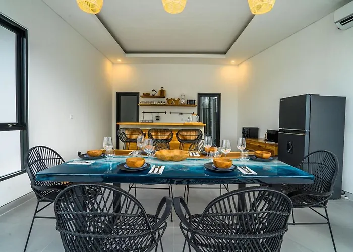 White Light 3br Pool With Rooftop By Bali Bliss Ferienhaus *